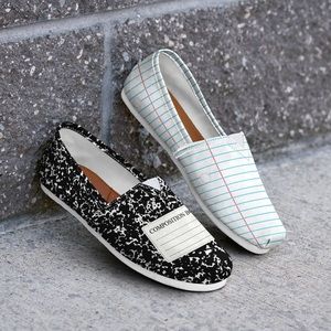 Composition book and ruled paper shoes Sz 8.5